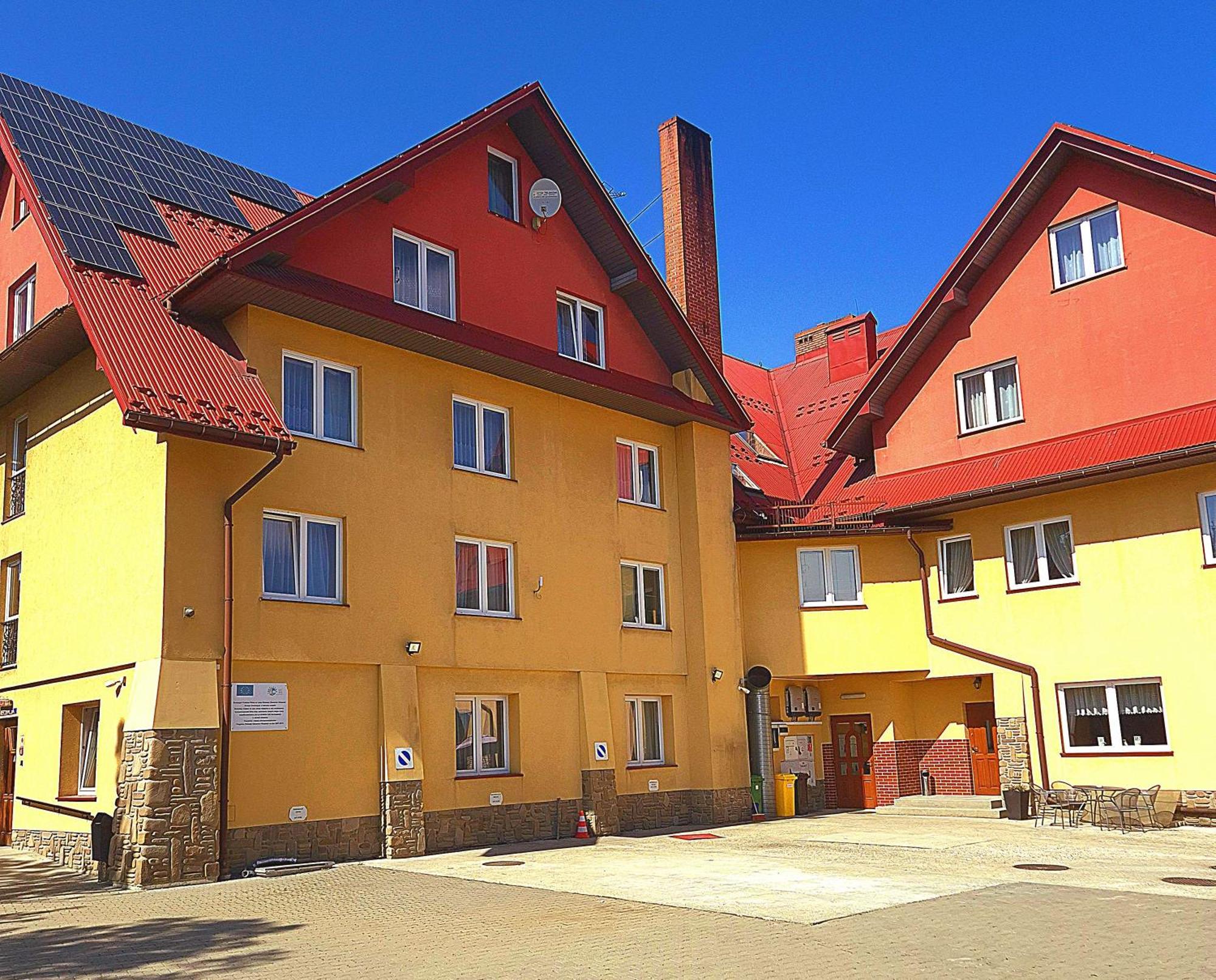 Osrodek Wczasowy Gron Placowka Exteriör bild